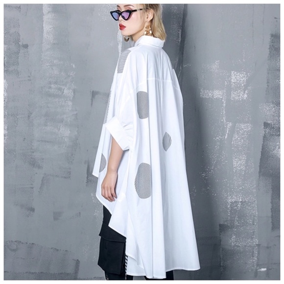 The Cilla Black & White Oversize Top - Picture 4 of 6